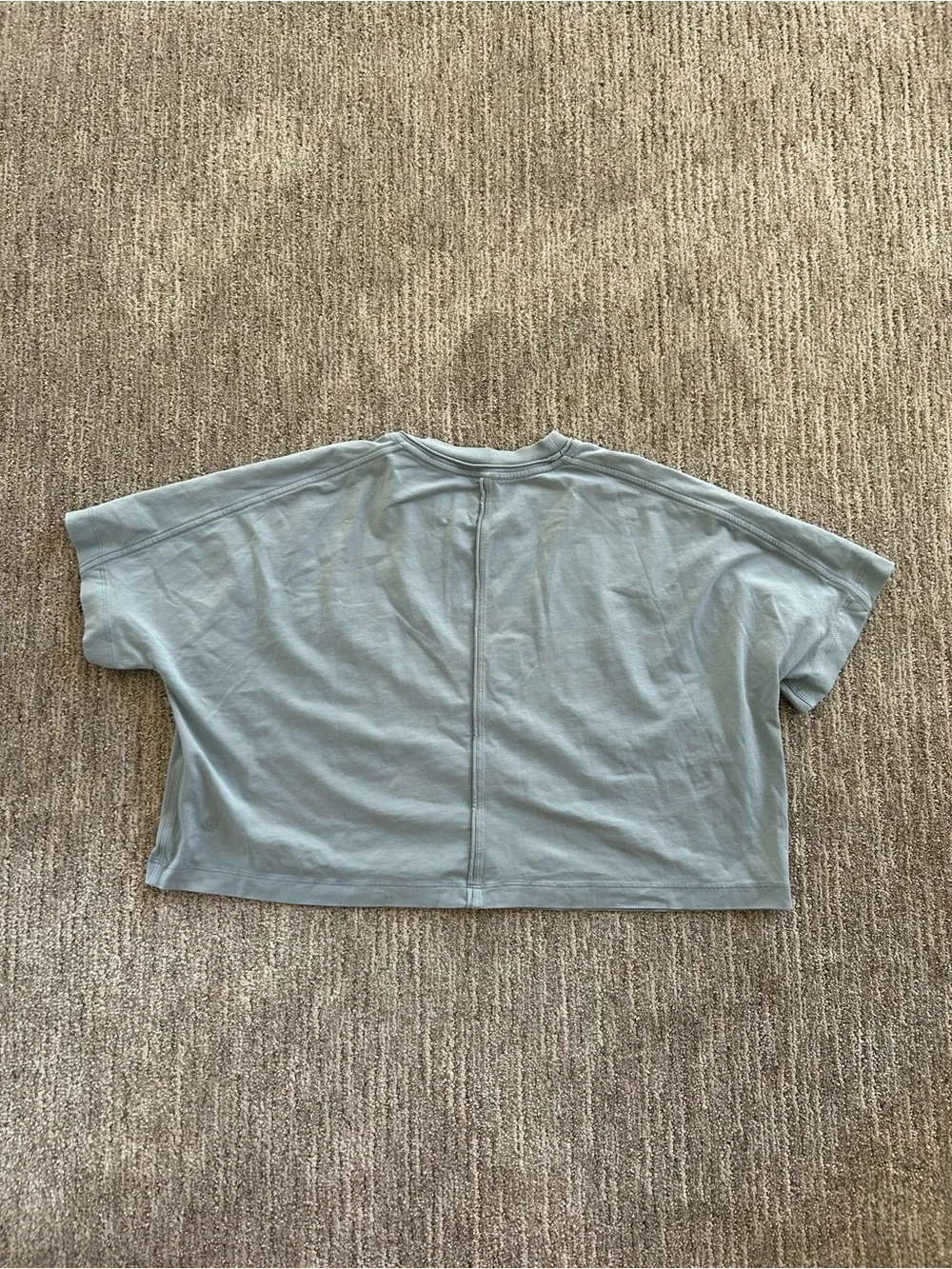NWOT Lululemon Cropped Tee